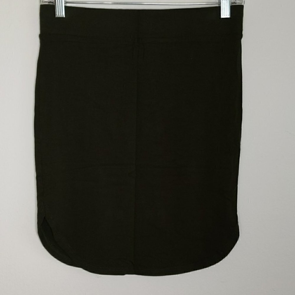 Forever 21 Dolphin Hem Bodycon Mini Skirt